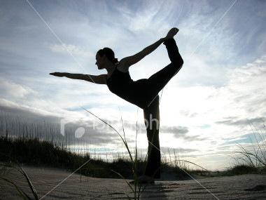 ist2_140577-yoga-silouette